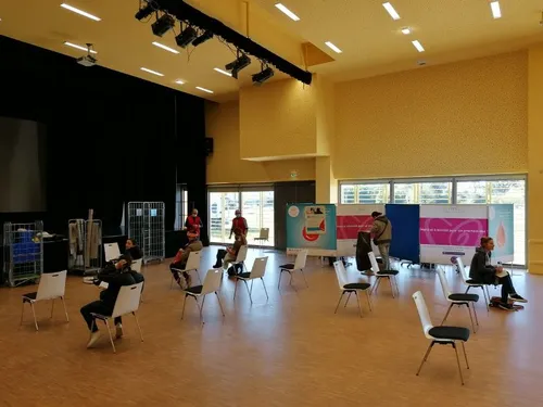 Le personnel de l'Etablissement français du sang en grève